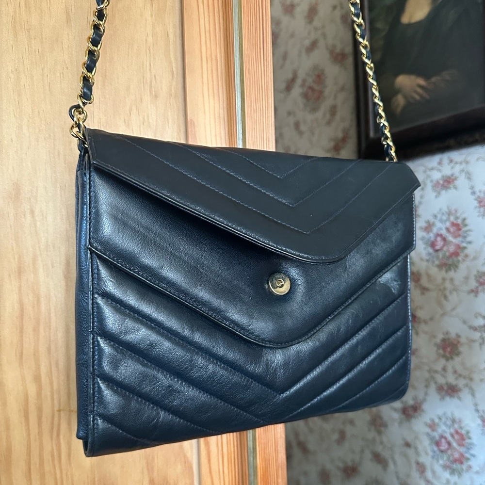 Navy Blue leather 2 pocket Leather Quilted Chain Bag. $58
